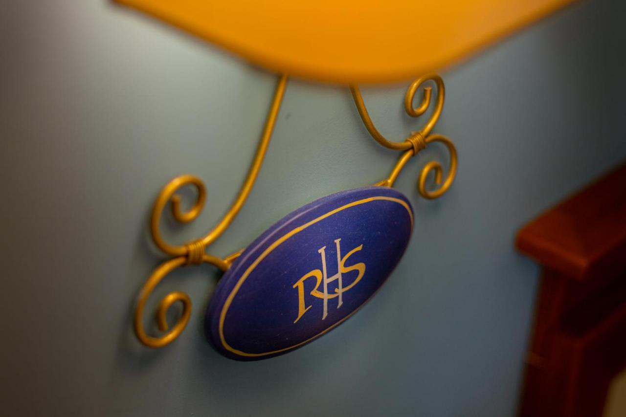 Hotel Riva Del Sole เชฟาลู ภายนอก รูปภาพ