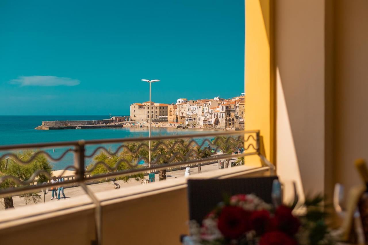 Hotel Riva Del Sole เชฟาลู ภายนอก รูปภาพ