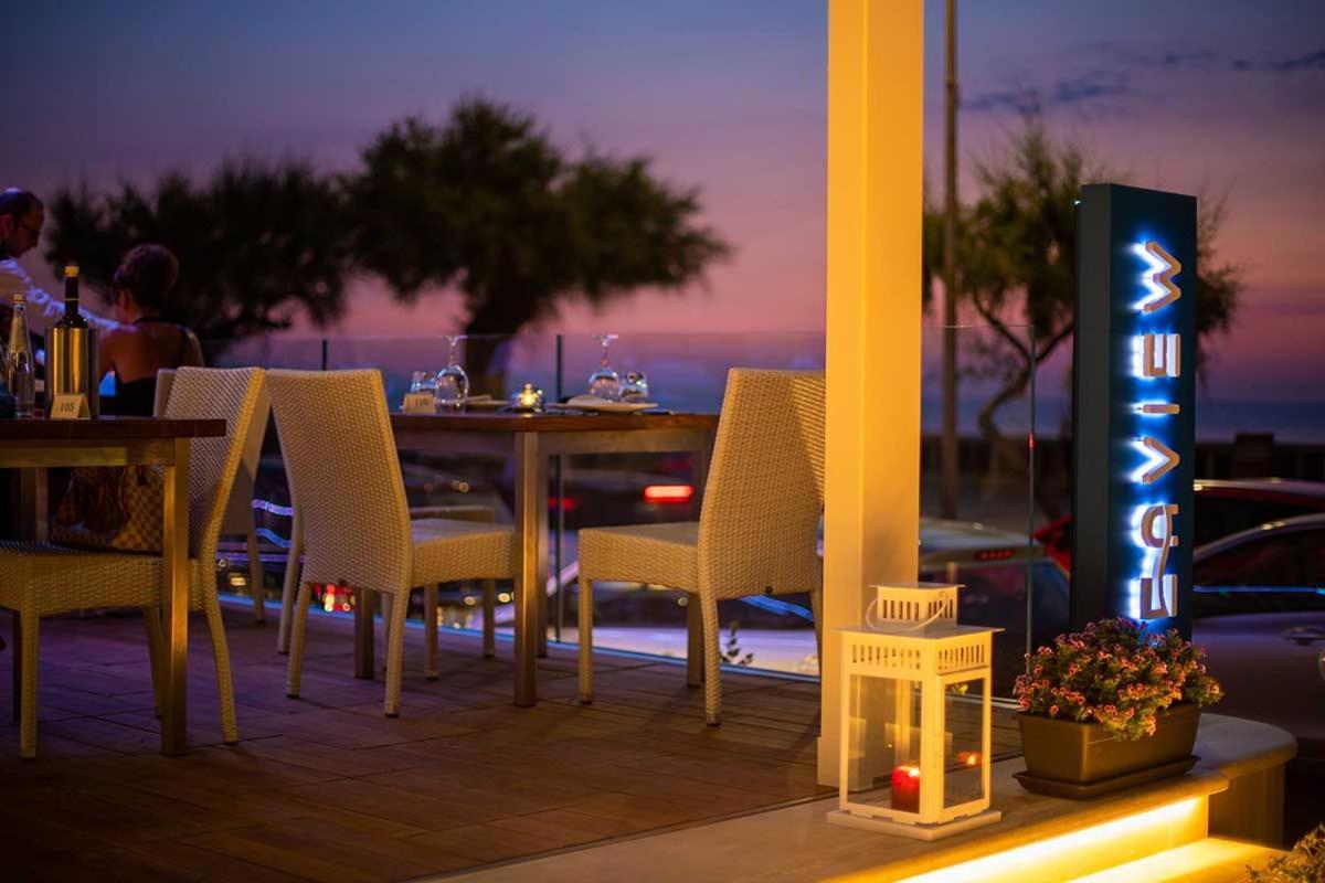 Hotel Riva Del Sole เชฟาลู ภายนอก รูปภาพ